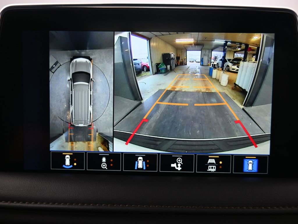 Used 2023 Chevrolet Suburban High Country w/ Max Trailering Package AWD/4WD image 12
