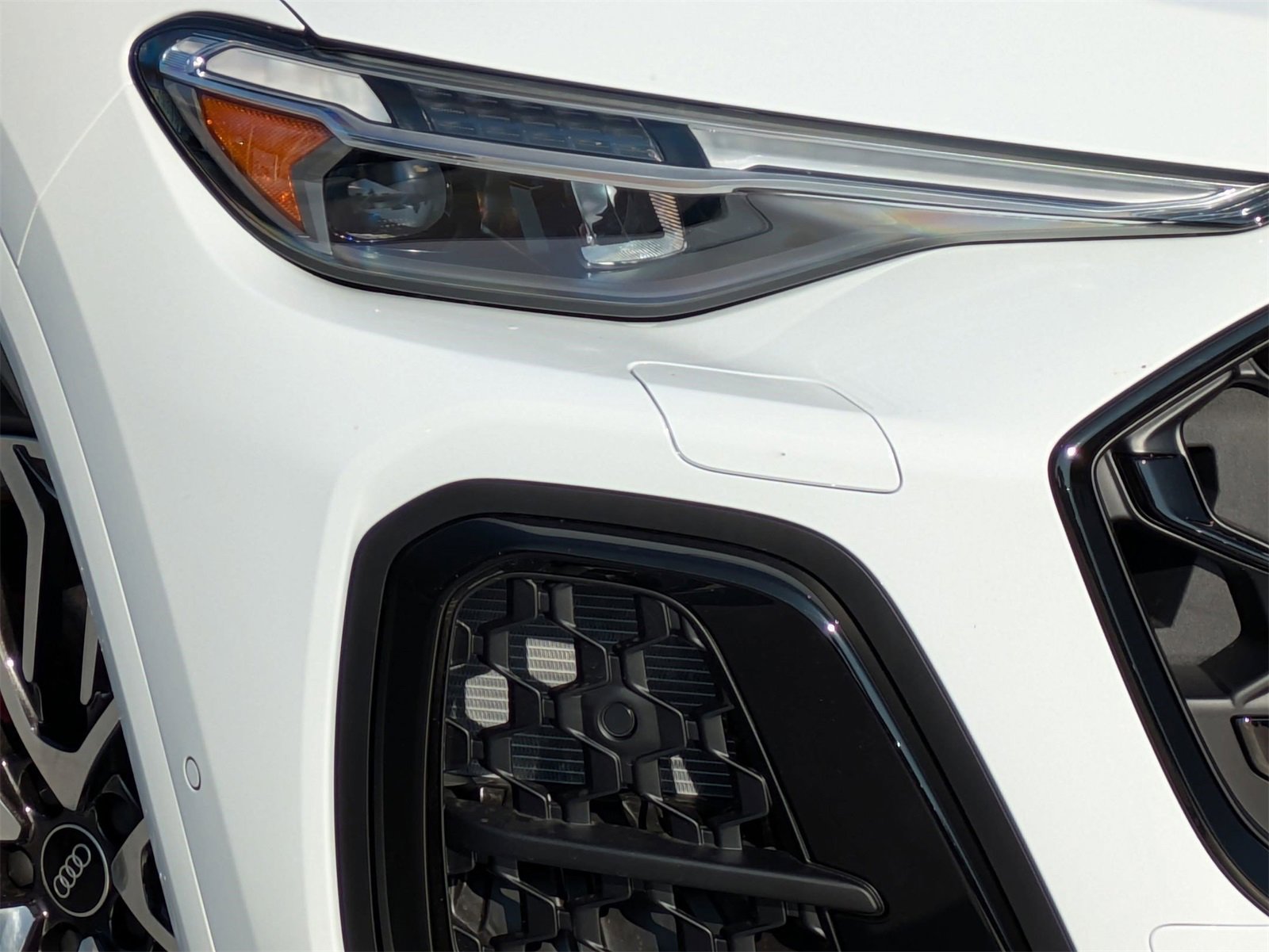 New 2025 Audi SQ5 Premium Plus image 16