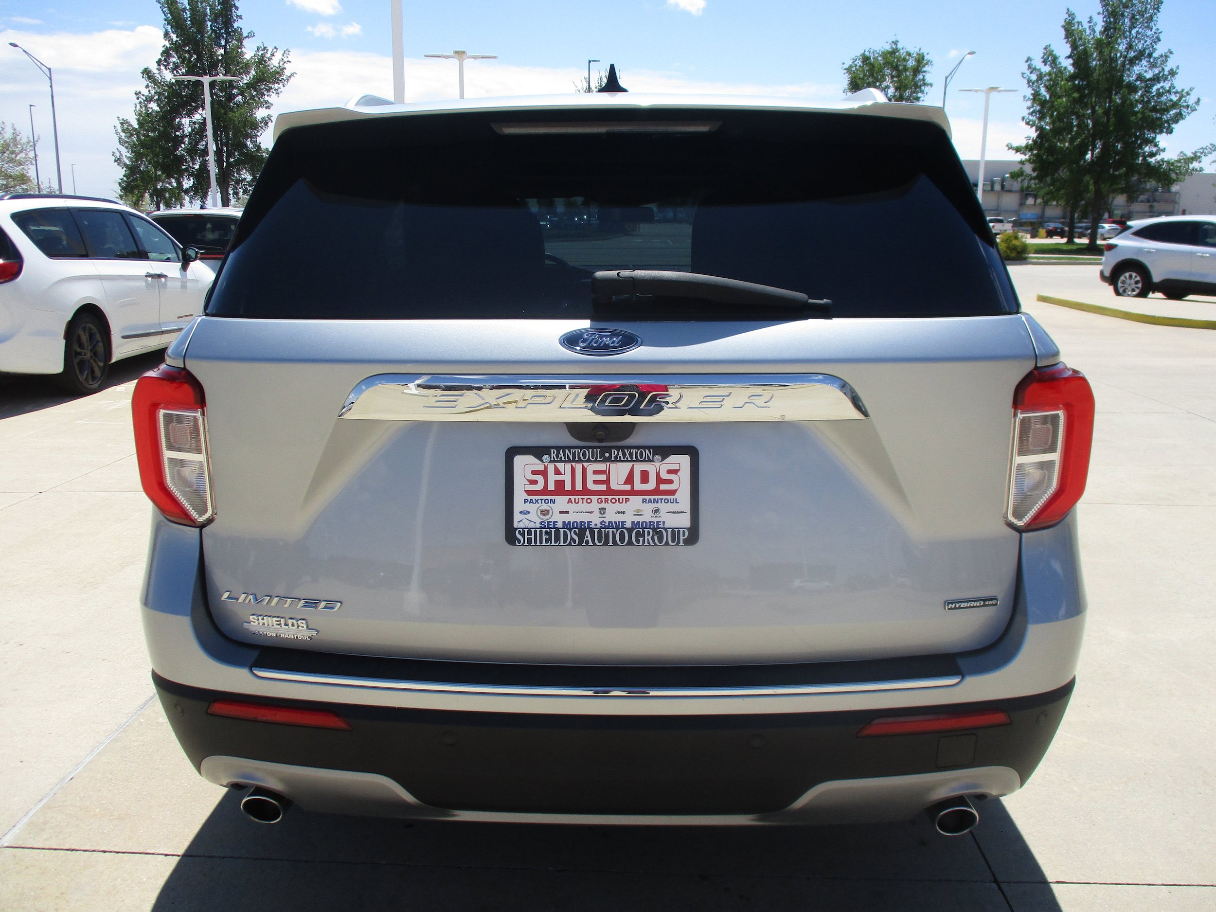 Used 2022 Ford Explorer Limited w/ Hybrid Equipment Group 310A AWD/4WD image 5