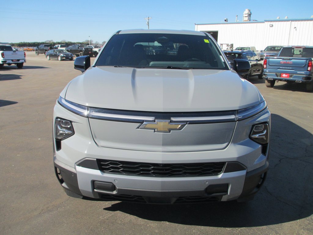 Used 2026 Chevrolet Silverado EV LT image 11
