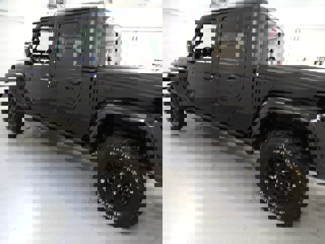 Certified 2022 Jeep Gladiator Willys AWD/4WD image 17