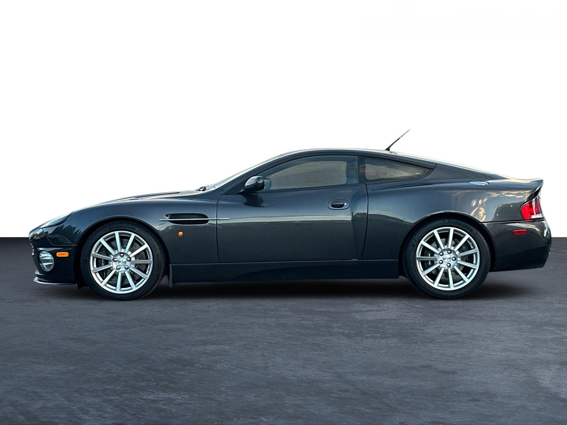 Used 2006 Aston Martin Vanquish S image 25