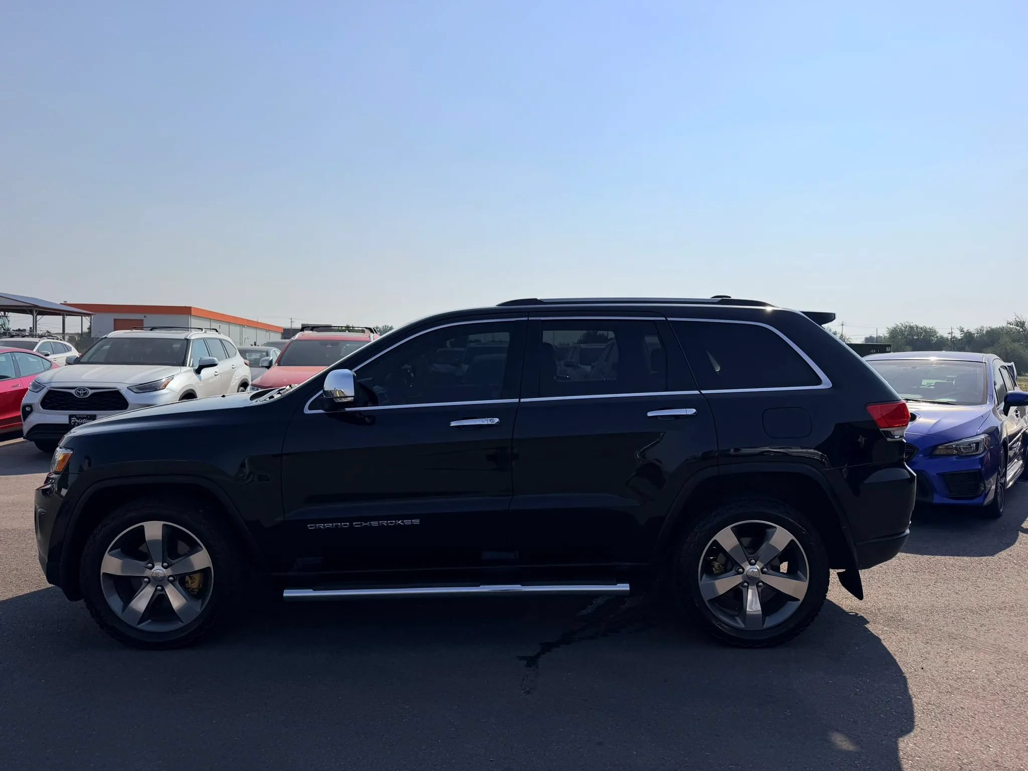 Used 2014 Jeep Grand Cherokee Limited w/ Luxury Group II AWD/4WD image 7