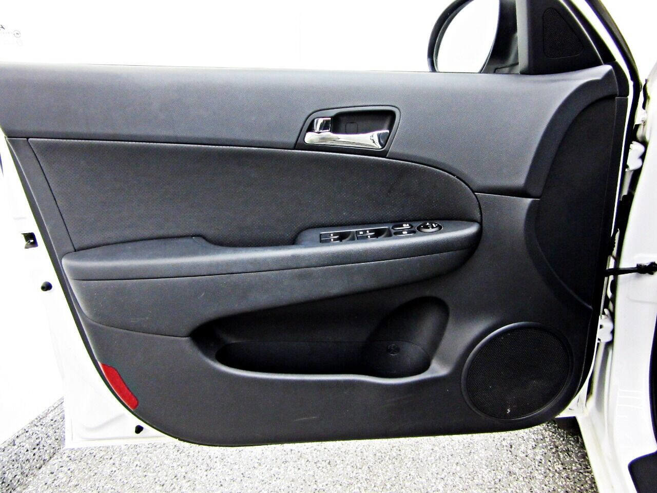 Used 2012 Hyundai Elantra image 7