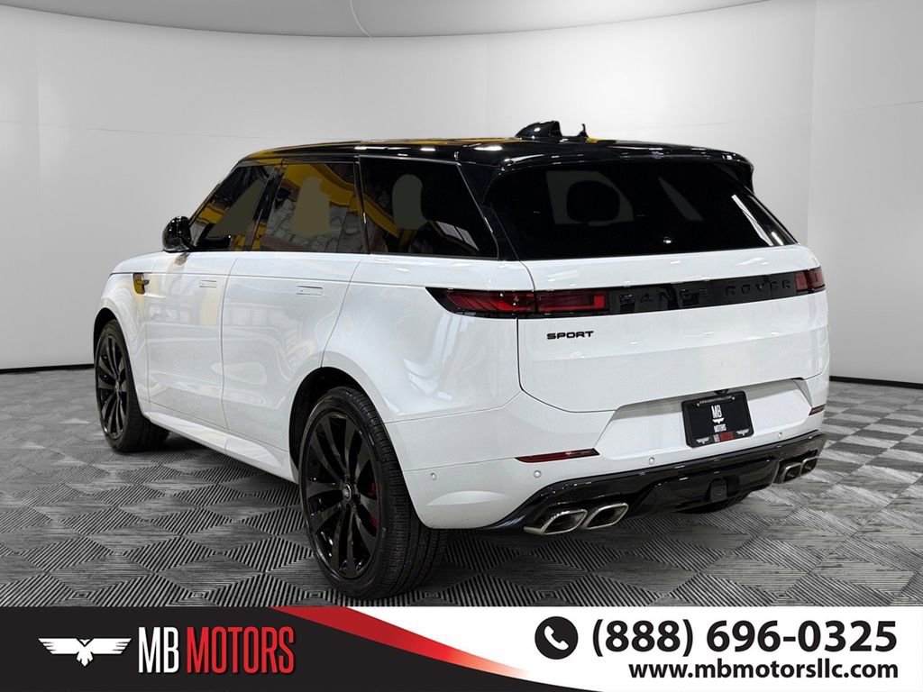 Used 2025 Land Rover Range Rover Sport Dynamic SE image 8