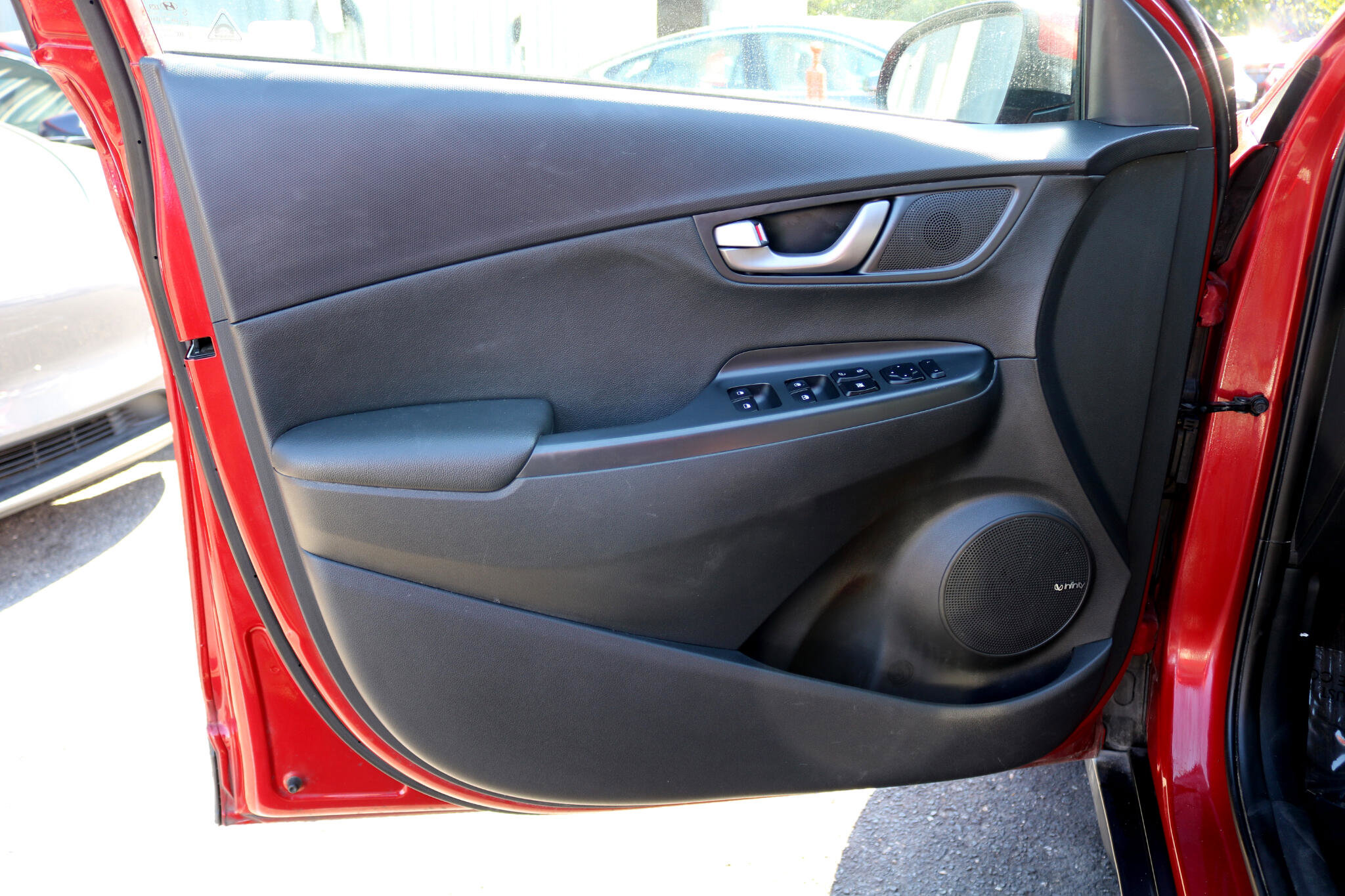 Used 2021 Hyundai Kona Ultimate image 11