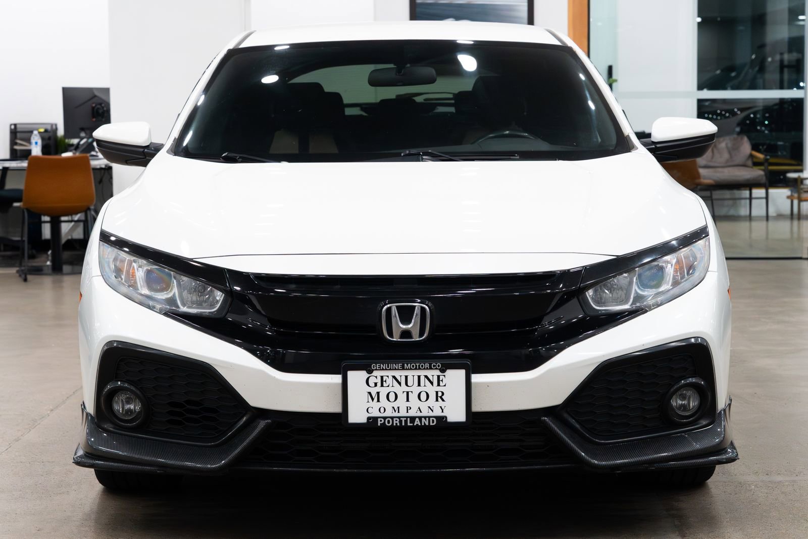 Used 2018 Honda Civic Sport image 2