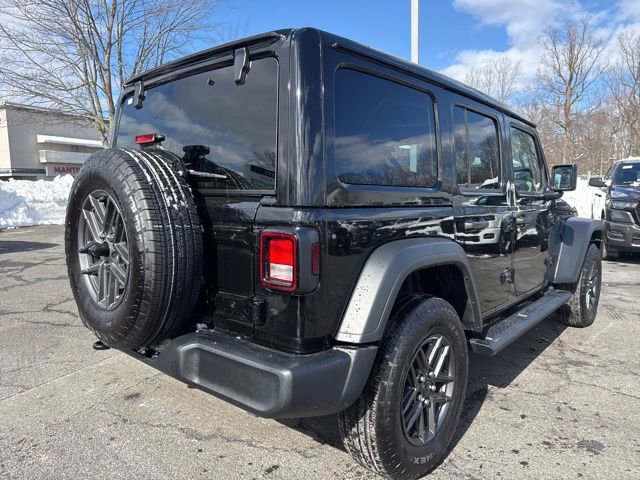 Used 2025 Jeep Wrangler Sport S image 21