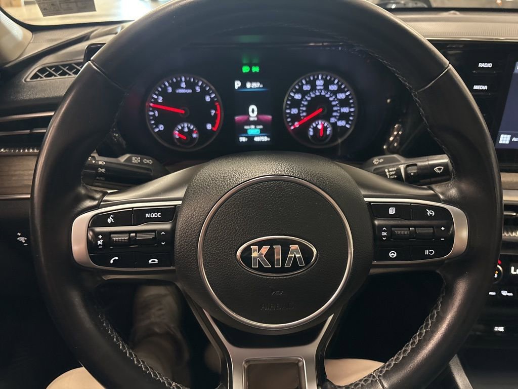 Used 2021 Kia K5 EX image 9