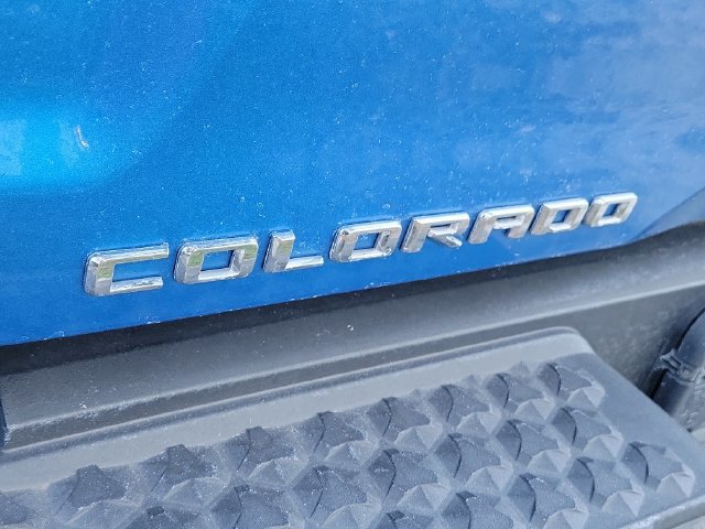Used 2024 Chevrolet Colorado Trail Boss w/ Technology Package AWD/4WD image 8