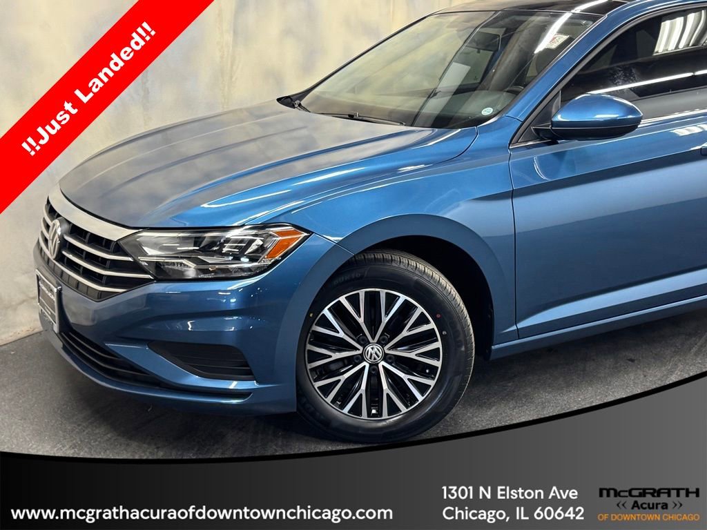 Used 2019 Volkswagen Jetta SE w/ Cold Weather Package image 2