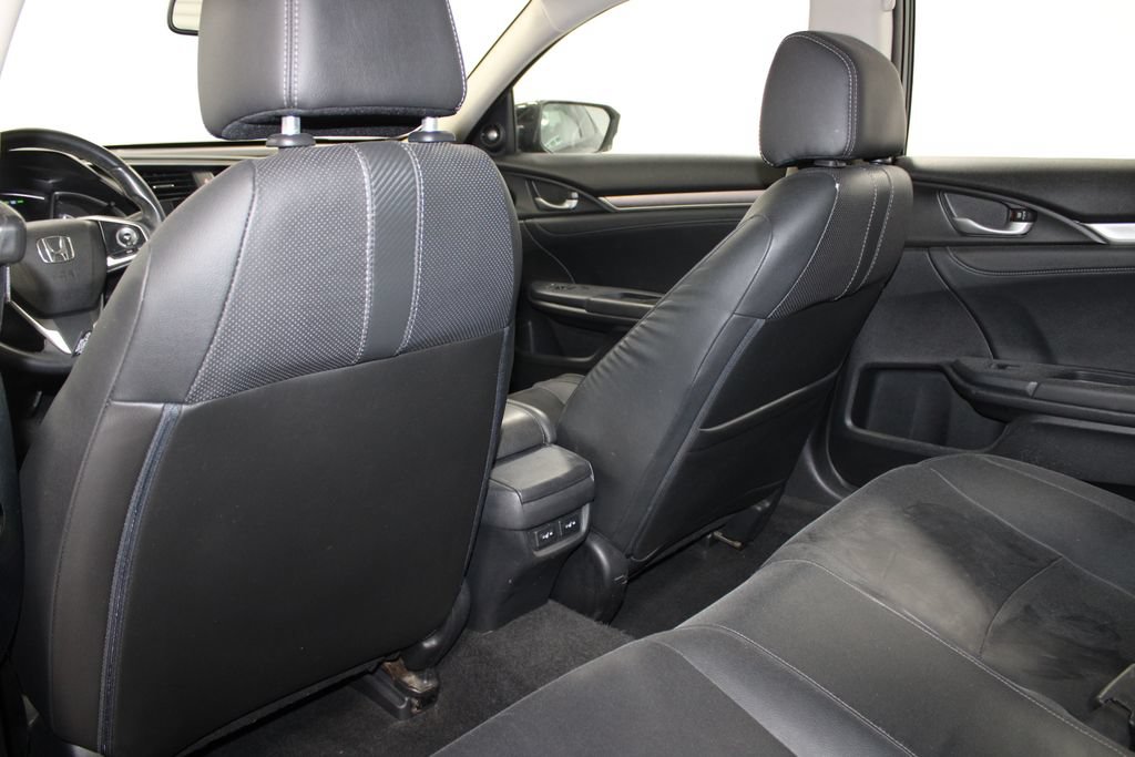 Used 2016 Honda Civic Touring image 22