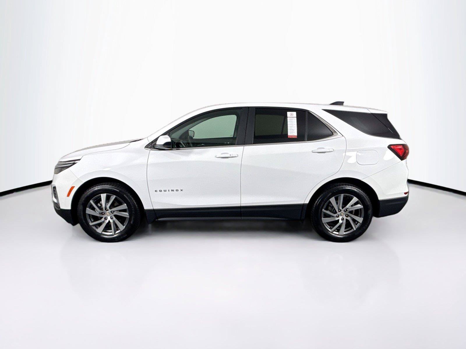 Used 2024 Chevrolet Equinox LT w/ LPO, Floor Liner Package FWD image 12