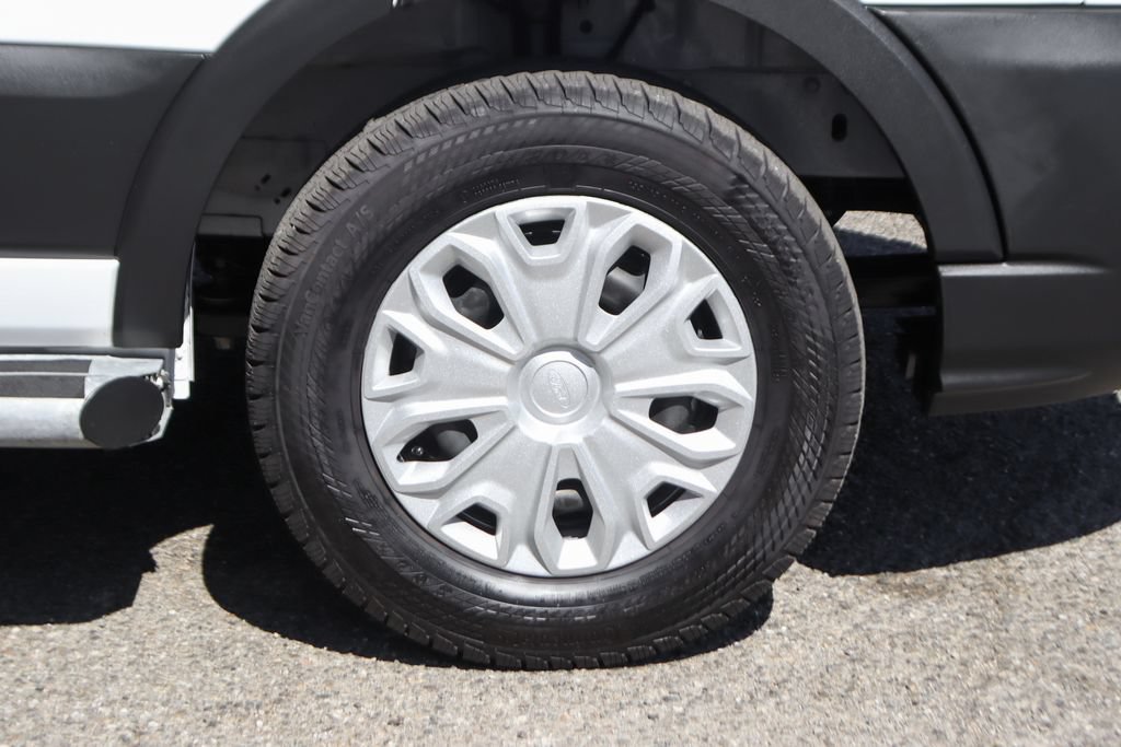 Used 2025 Ford Transit 250 Low Roof w/ Exterior Upgrade Package RWD image 33