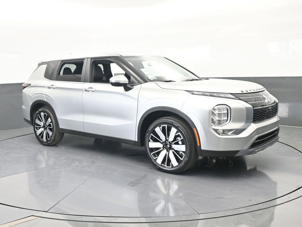 New 2026 Mitsubishi Outlander SE FWD image 8