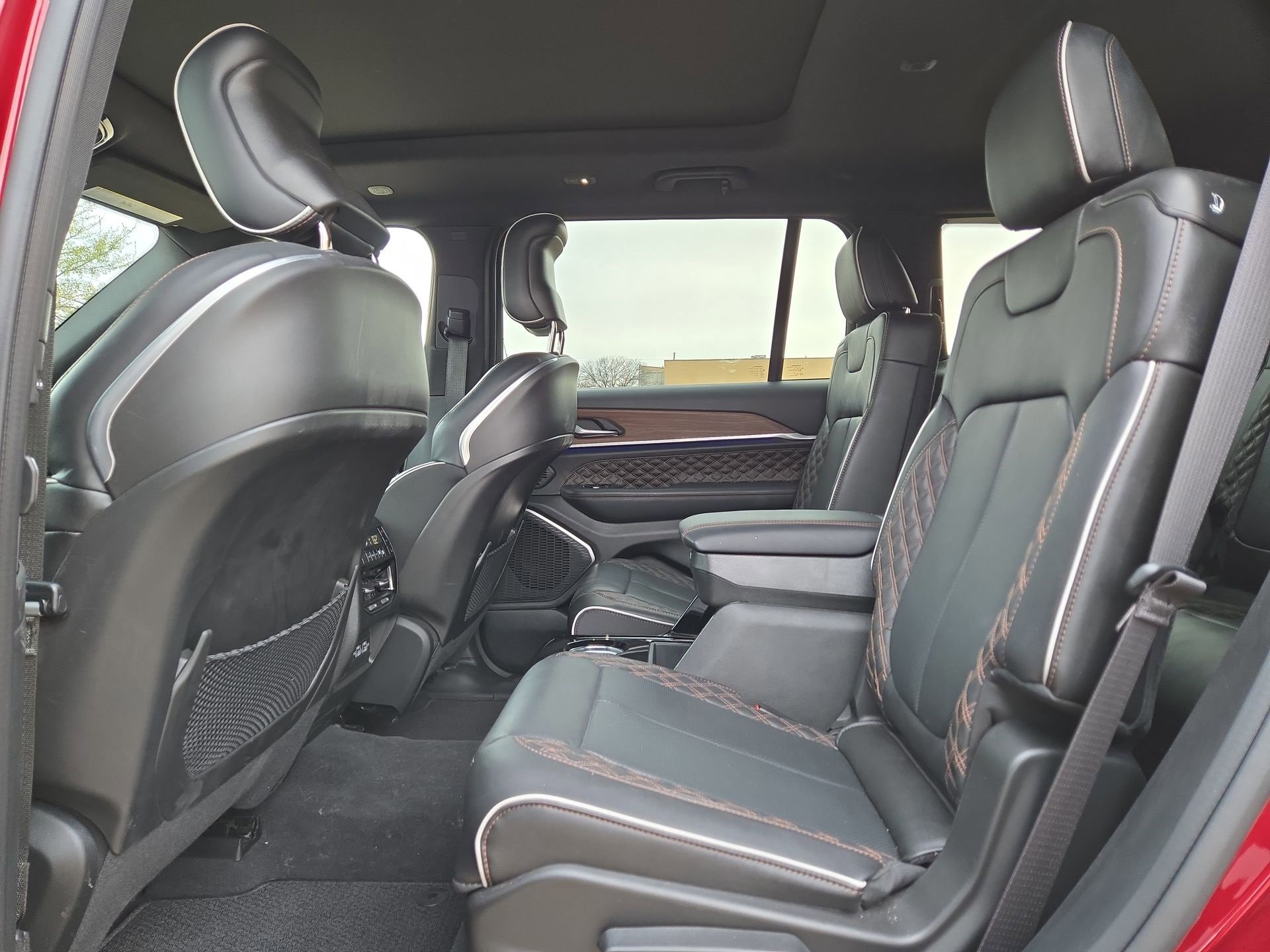 Used 2023 Jeep Grand Cherokee L Summit w/ High Altitude Package image 13