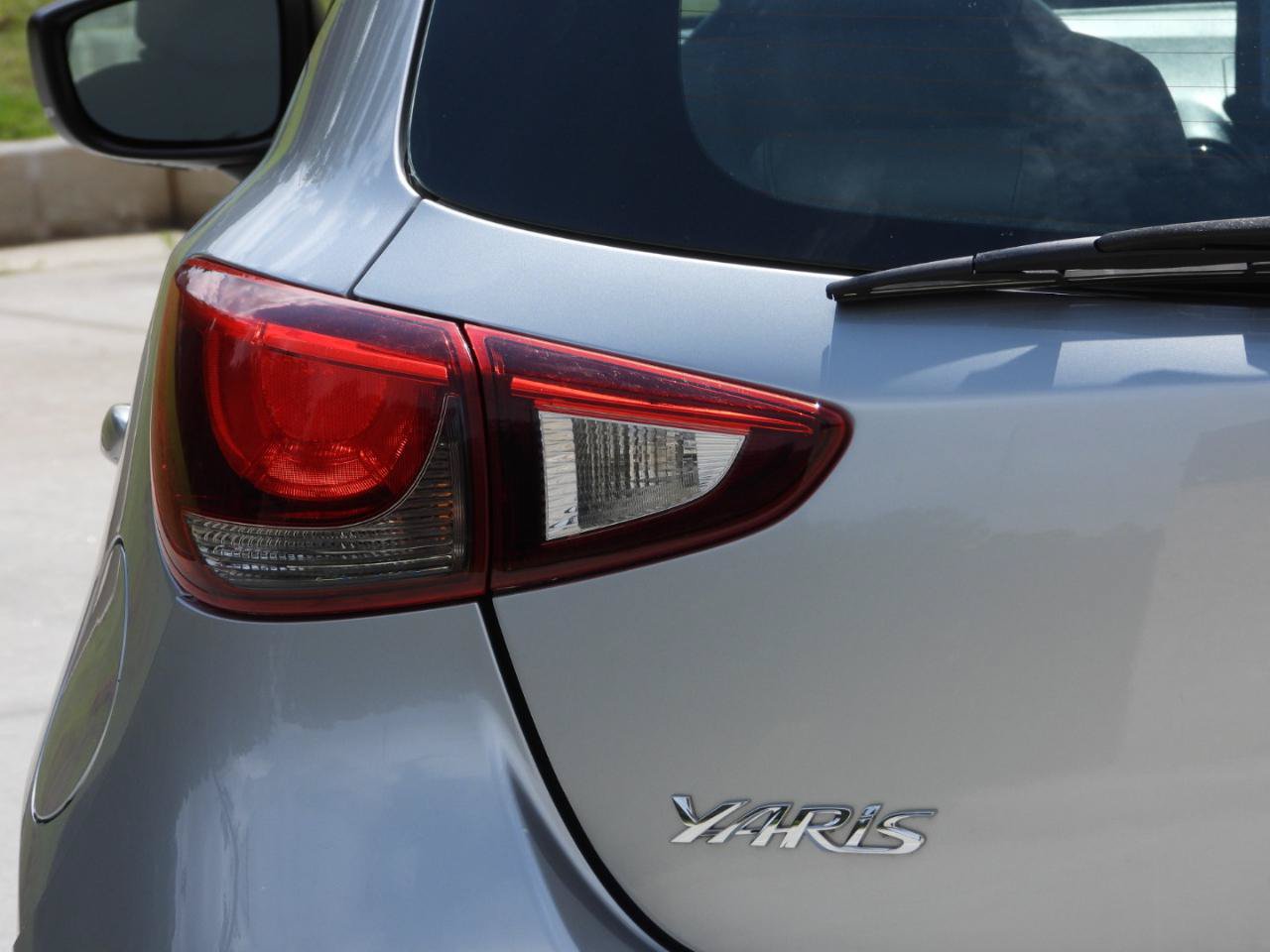 Used 2020 Toyota Yaris XLE FWD image 19