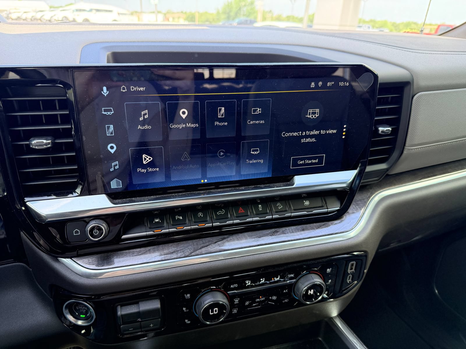 Used 2025 Chevrolet Silverado 1500 LTZ AWD/4WD image 18