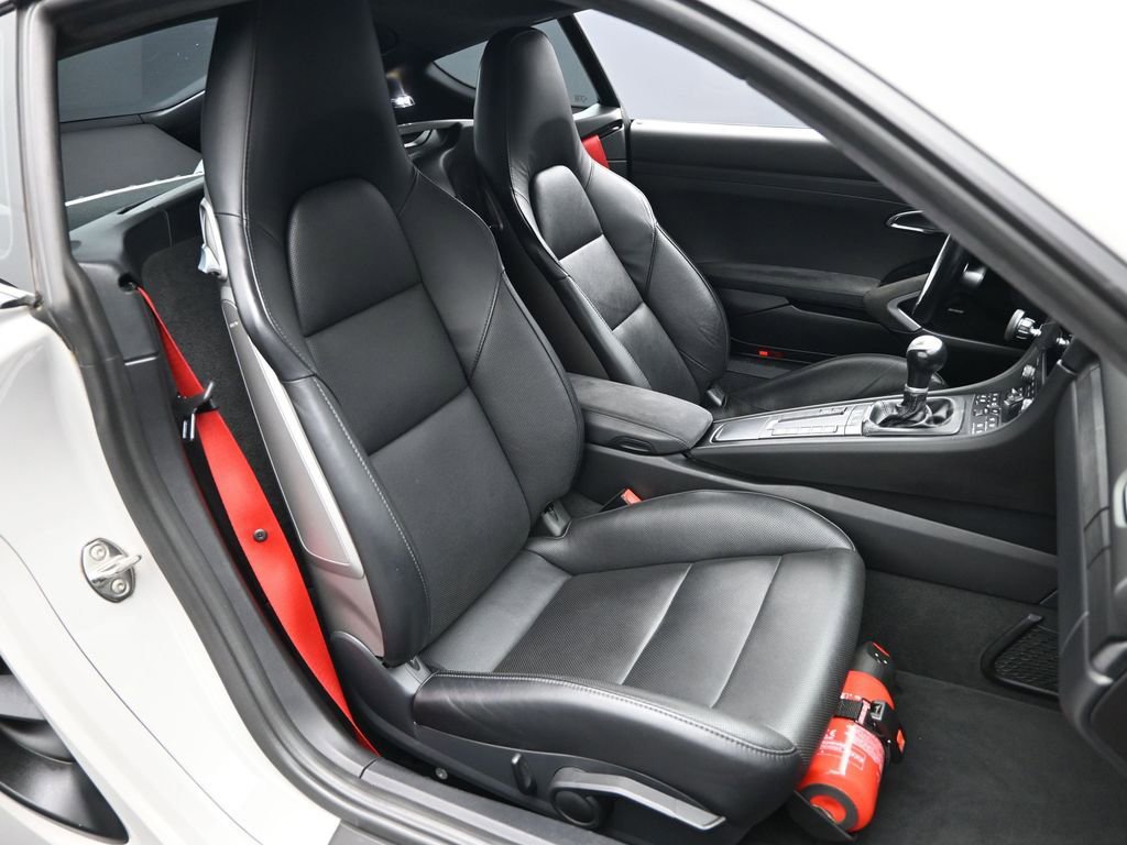 Used 2018 Porsche 718 Cayman GTS image 31