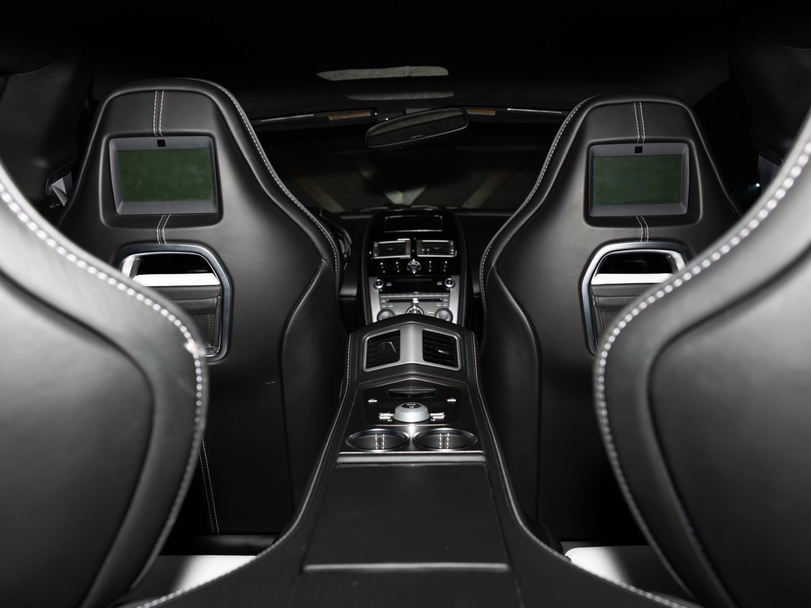 Used 2011 Aston Martin Rapide RWD image 7