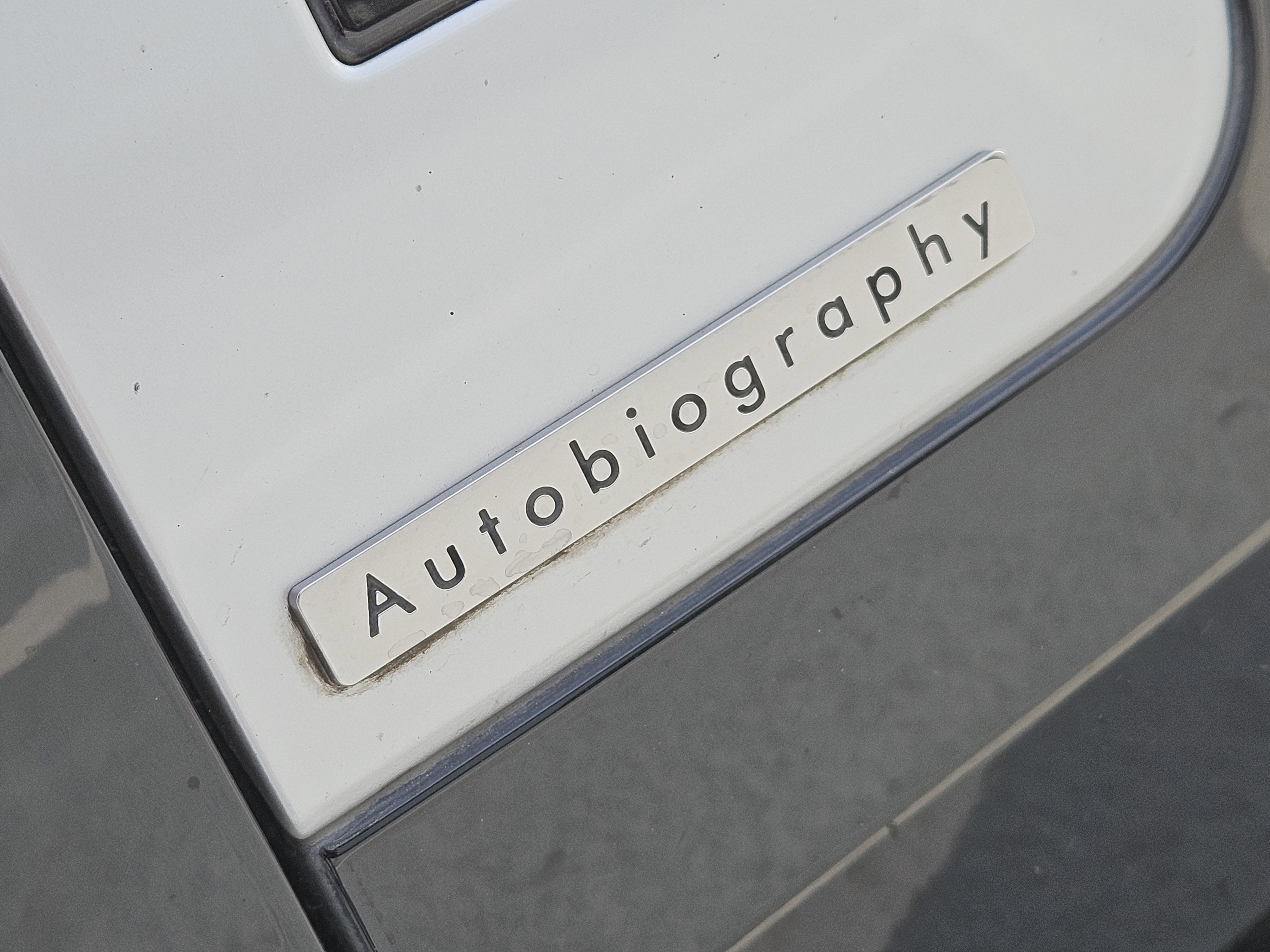 Used 2024 Land Rover Range Rover Autobiography image 14