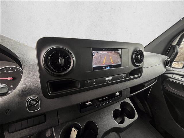 Used 2024 Mercedes-Benz Sprinter 2500 image 14