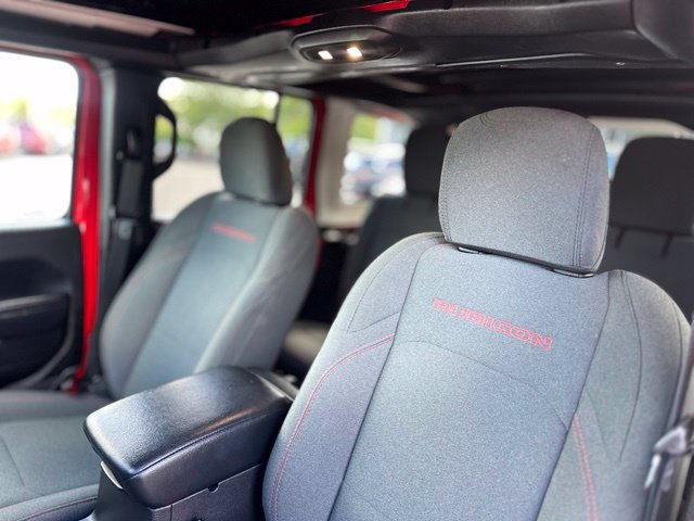 Used 2025 Jeep Wrangler Unlimited Rubicon w/ Safety Group AWD/4WD image 12