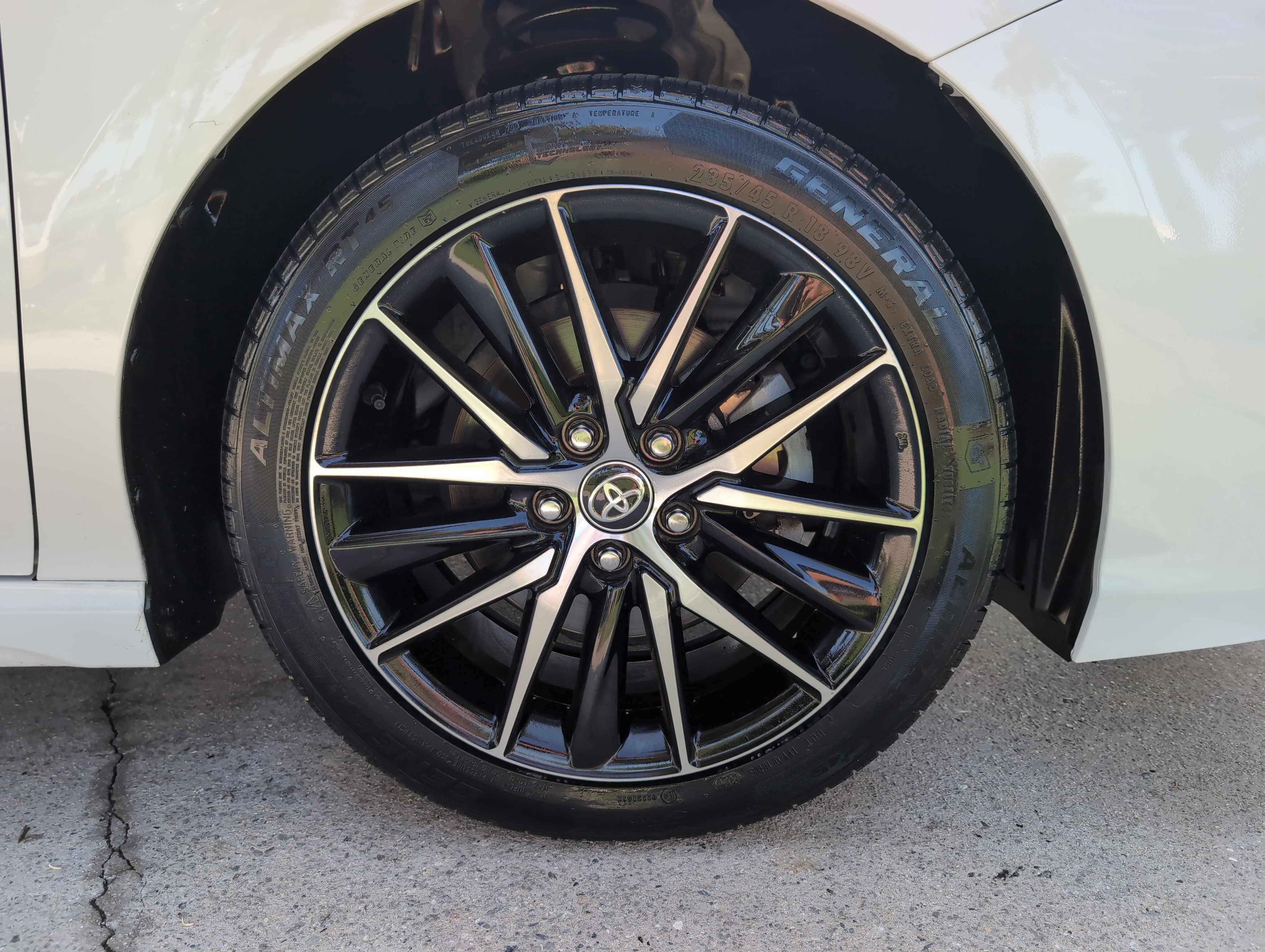 Certified 2024 Toyota Camry SE FWD image 13