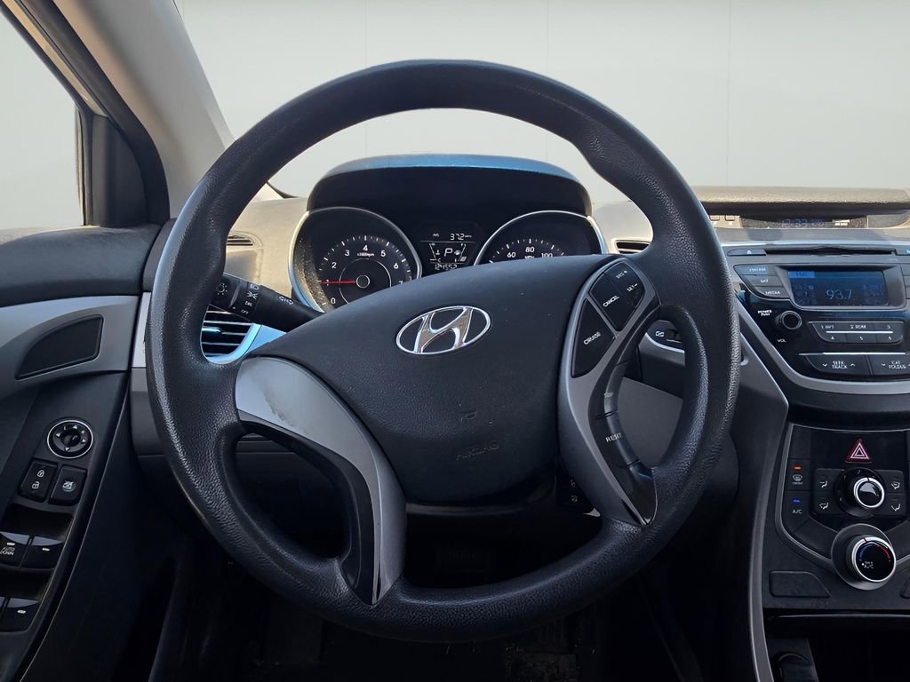 Used 2016 Hyundai Elantra SE image 26