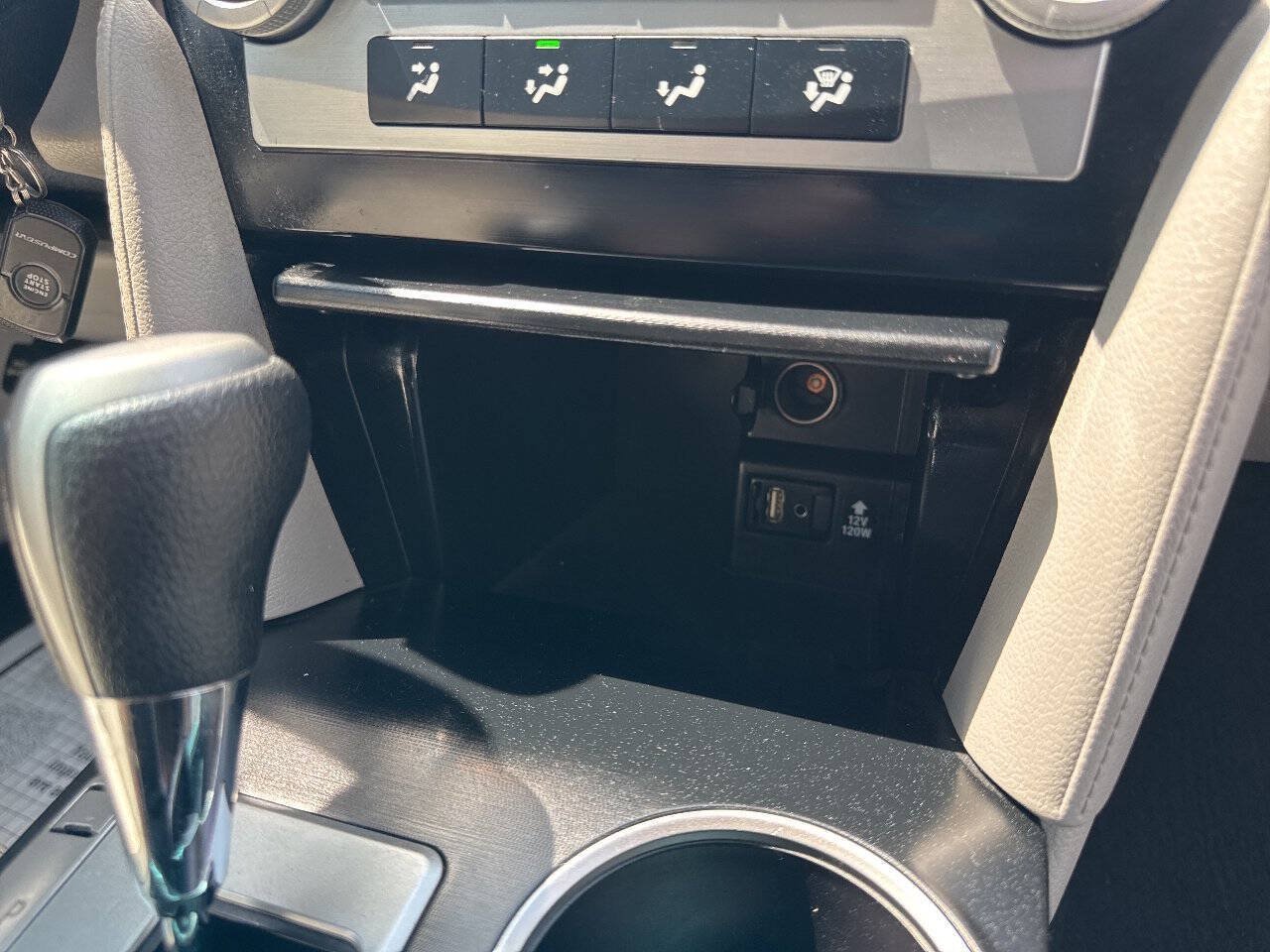 Used 2014 Toyota Camry FWD image 8