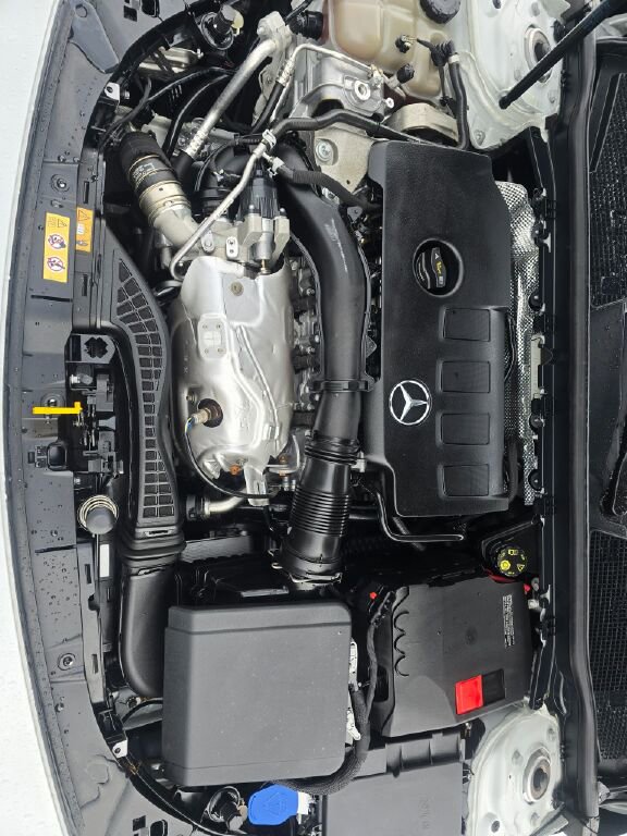 Used 2023 Mercedes-Benz CLA 250 4MATIC image 10