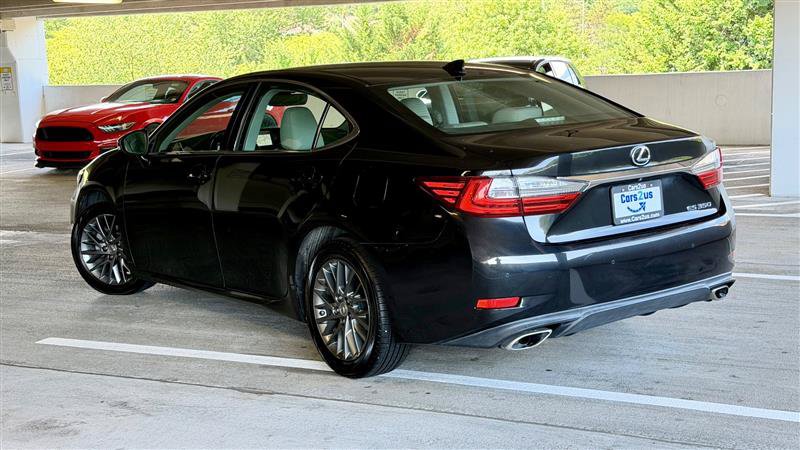 Used 2018 Lexus ES 350 w/ Navigation System Package FWD image 3