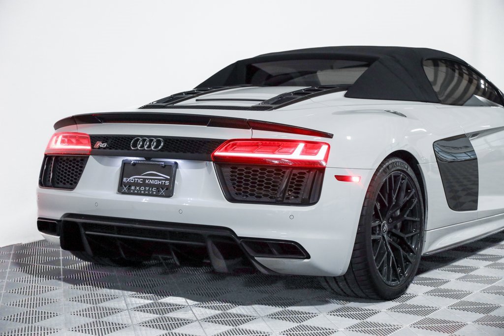 Used 2018 Audi R8 V10 plus image 7