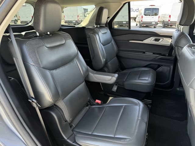 Used 2025 Ford Explorer Active w/ Active Comfort Package image 31