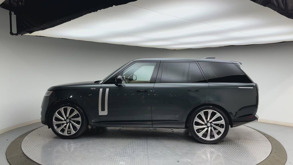 Used 2024 Land Rover Range Rover Autobiography AWD/4WD image 5
