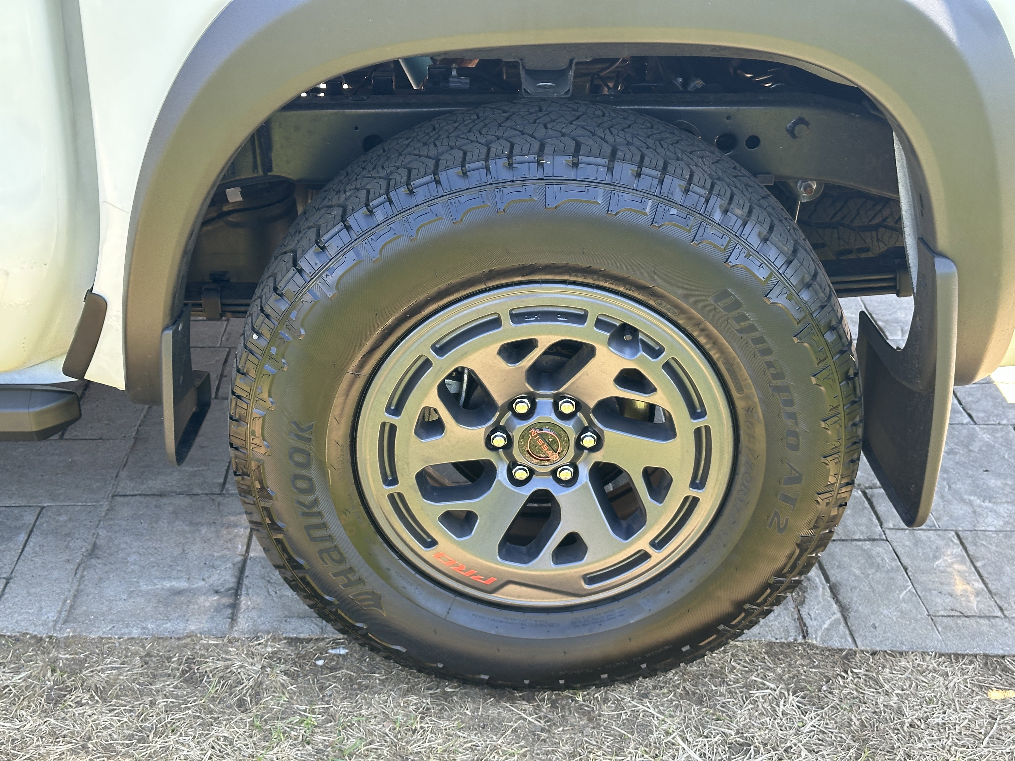 Used 2026 Nissan Frontier PRO-4X w/ Pro-4x Convenience Package image 15