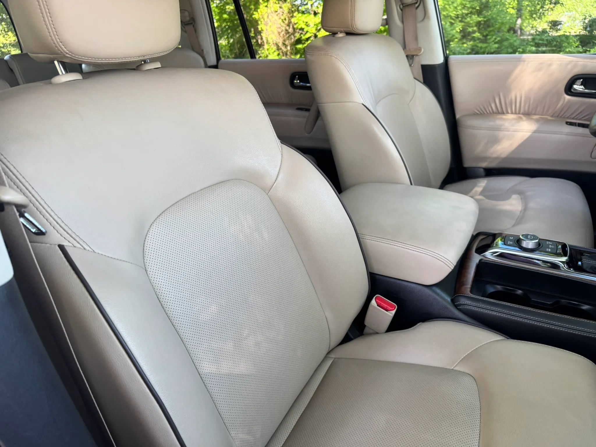 Used 2023 Nissan Armada SL w/ Captain's Chairs Package RWD image 29