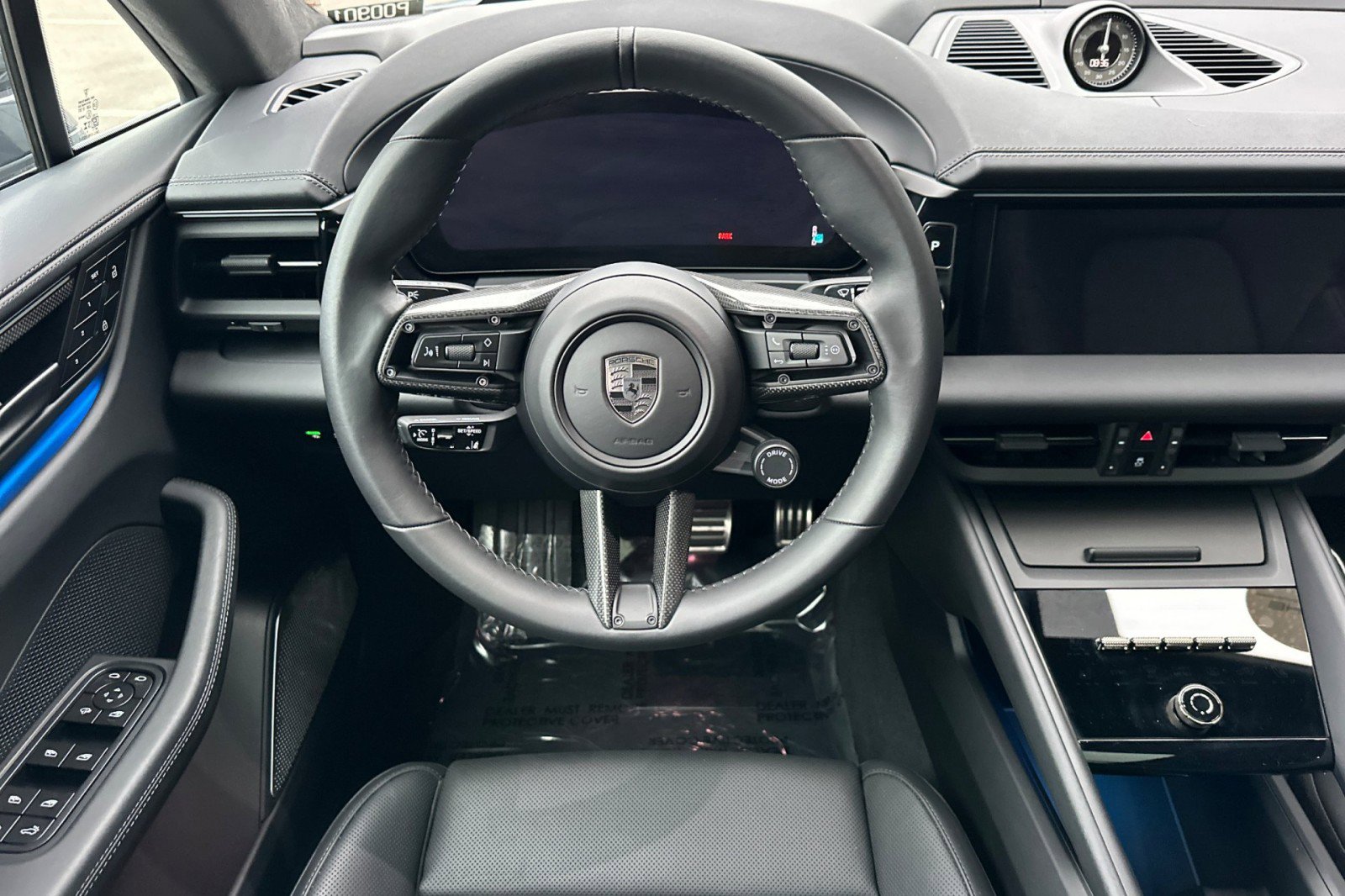 Used 2025 Porsche Macan Turbo Electric w/ Premium Package image 14