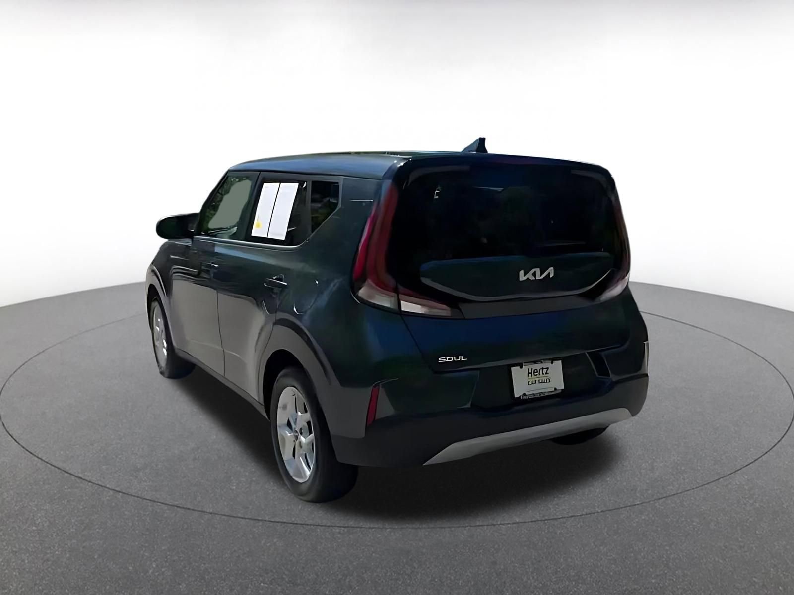 Used 2025 Kia Soul LX w/ LX Technology Package image 11