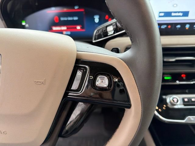 Used 2023 Lincoln Corsair AWD image 19