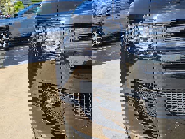 Used 2025 Land Rover Defender 110 V8 image 10