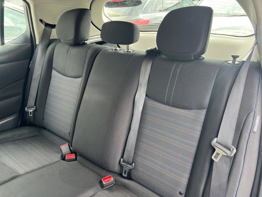 Used 2025 Nissan Leaf S image 36