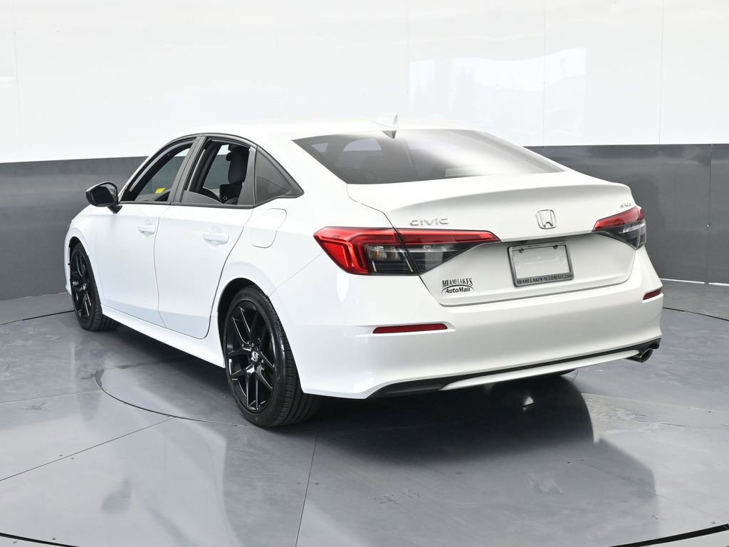 Used 2024 Honda Civic Sport image 4