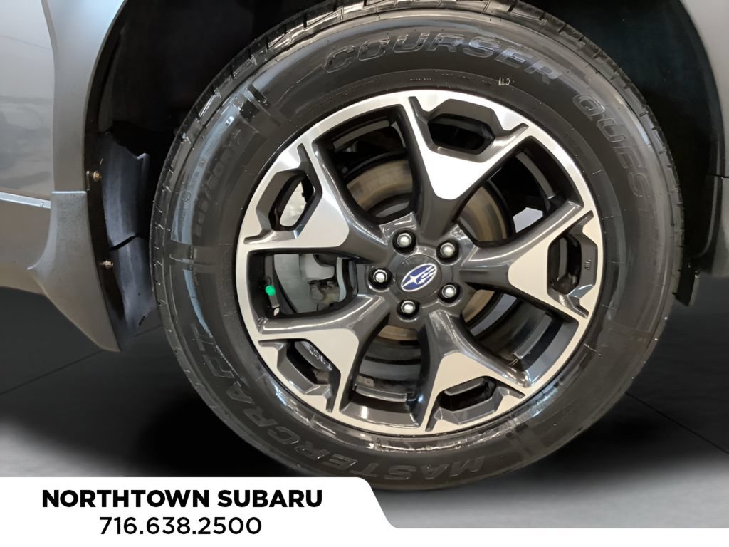 Used 2020 Subaru Crosstrek 2.0i Premium AWD/4WD image 23
