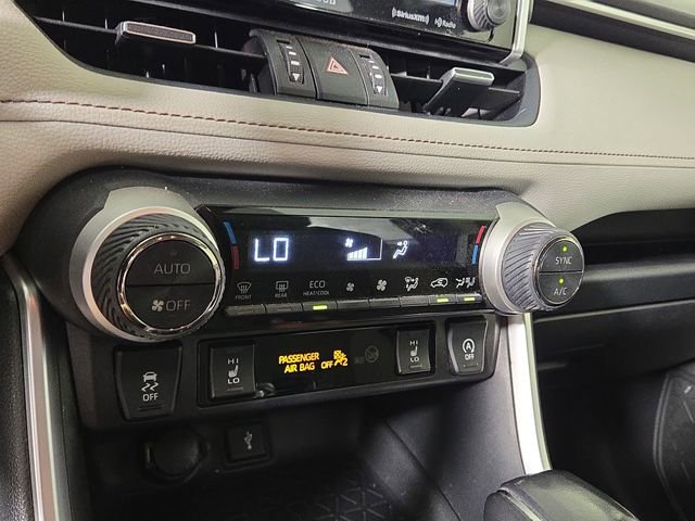 Used 2020 Toyota RAV4 XLE Premium image 20