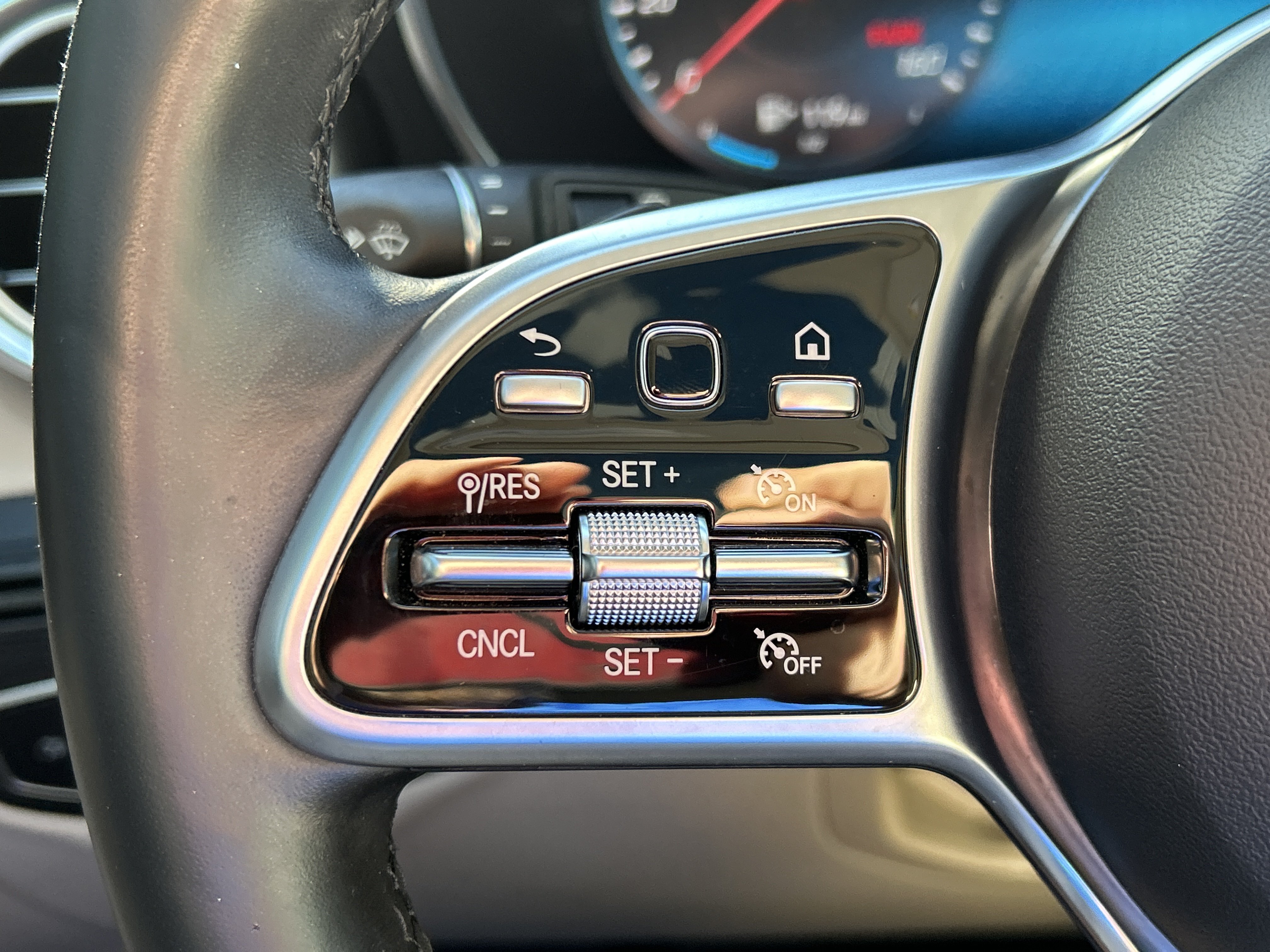 Certified 2021 Mercedes-Benz GLC 300 image 29
