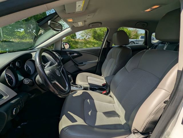 Used 2016 Buick Verano w/ Comfort Package FWD image 10