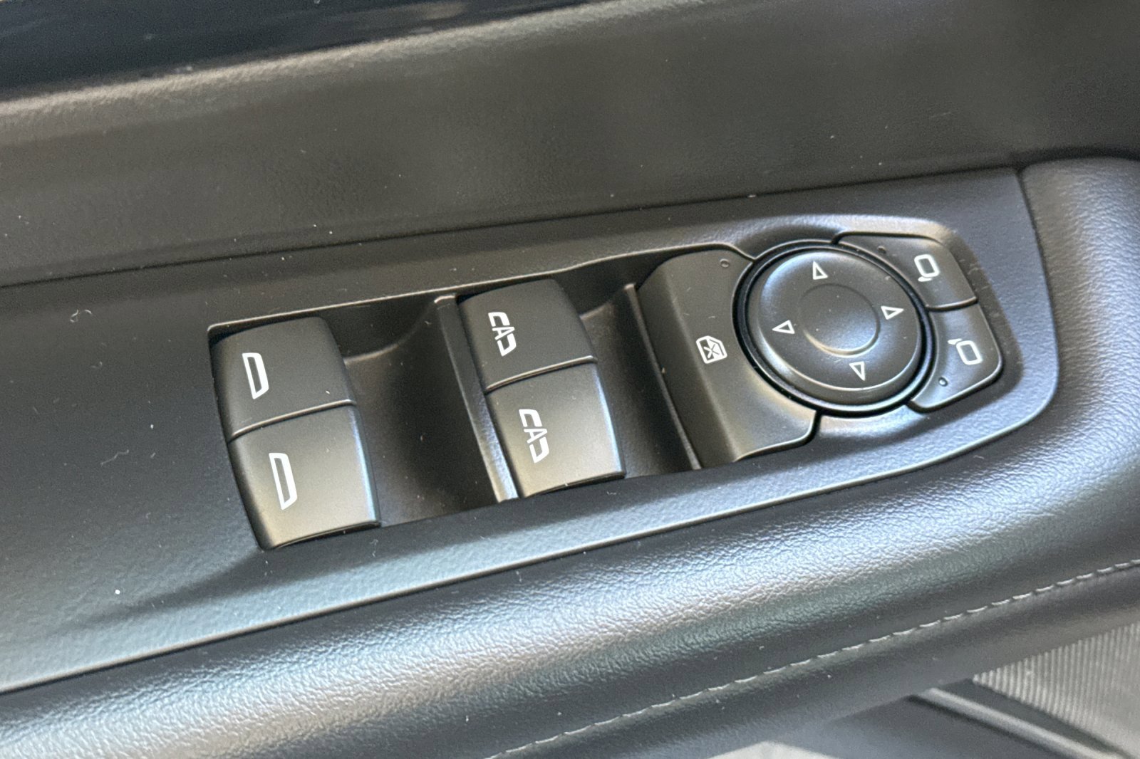 Used 2025 Chevrolet Tahoe Z71 image 13