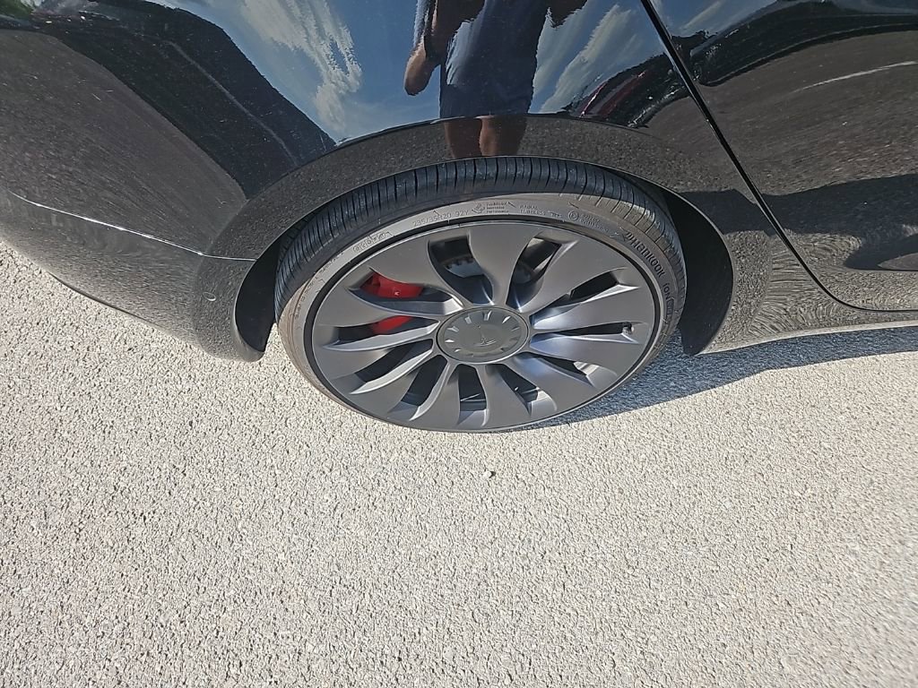 Used 2021 Tesla Model 3 Performance image 10