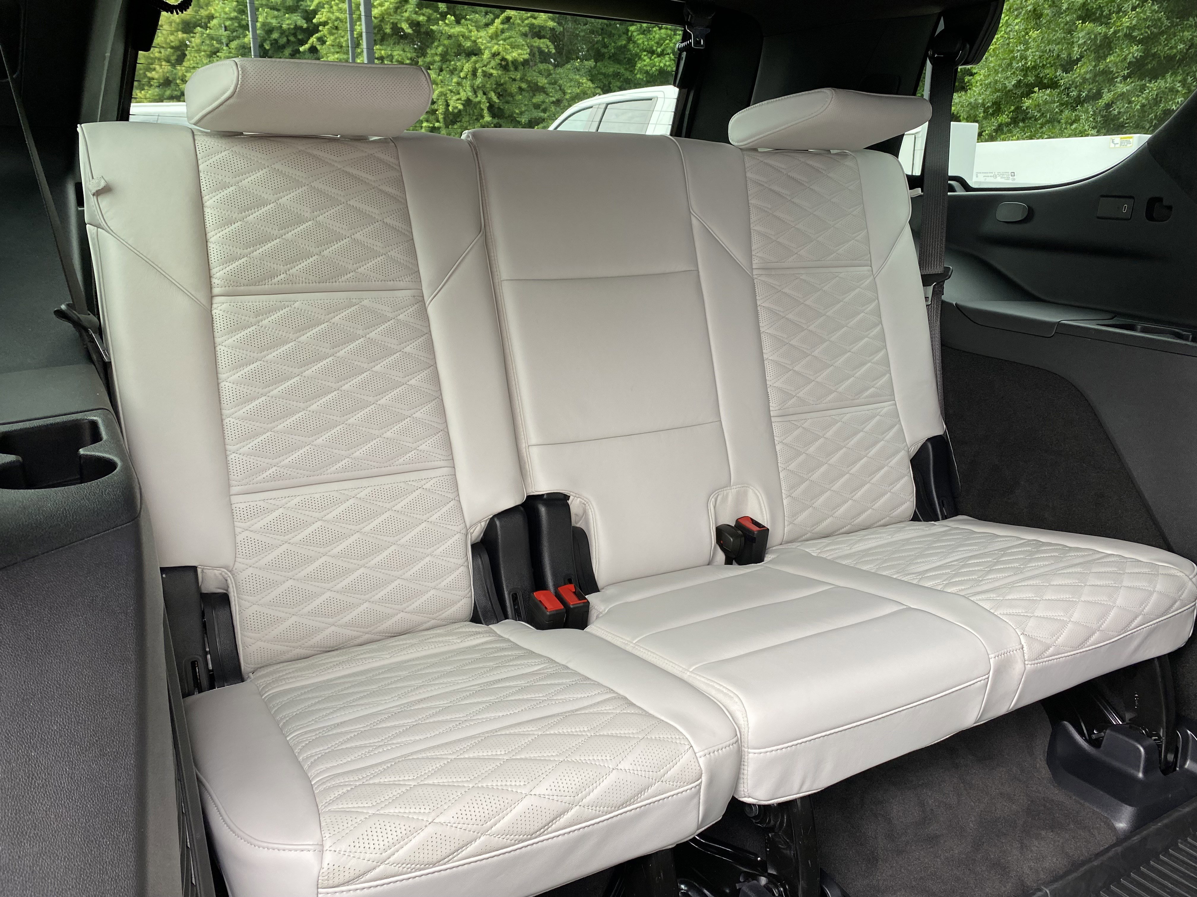 Used 2025 Cadillac Escalade V w/ LPO, Floor Liner Package AWD/4WD image 41